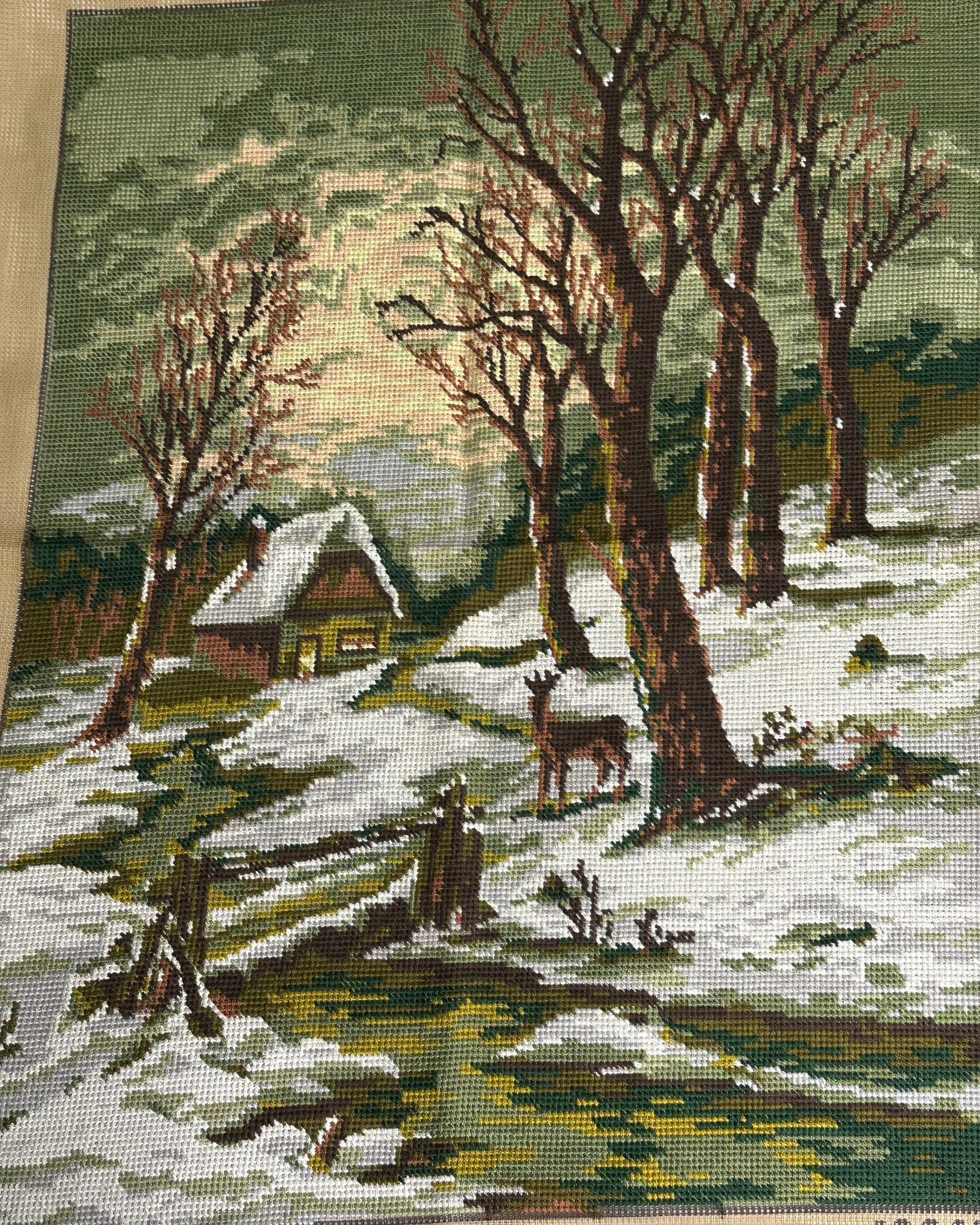 Έτοιμο Χειροποίητο Vintage Κέντημα – Χιονισμένο Τοπίο ✨