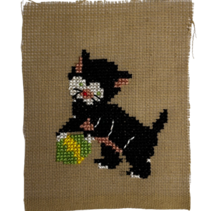 Έτοιμο Χειροποίητο Vintage Κέντημα – Γατούλα ✨