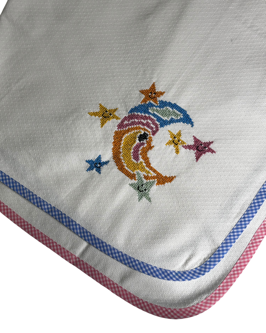 Έτοιμη Χειροποίητη Κεντημένη Πάνα Αγκαλιάς με Φεγγαράκι – Απαλή & Ιδανική για το Αγγελούδι σου! 🌙 💖✨ - Image 3