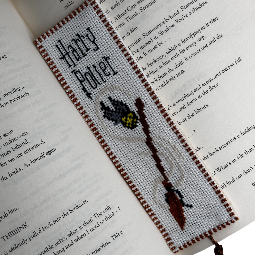 Χειροποίητος Κεντημένος Σελιδοδείκτης “Magic Groom”