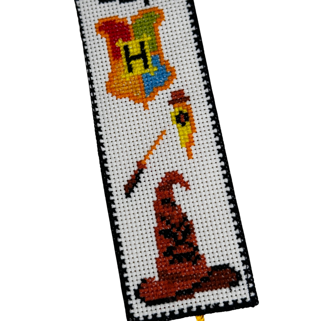 Χειροποίητος Κεντημένος Σελιδοδείκτης “Magic Symbols” - Image 3