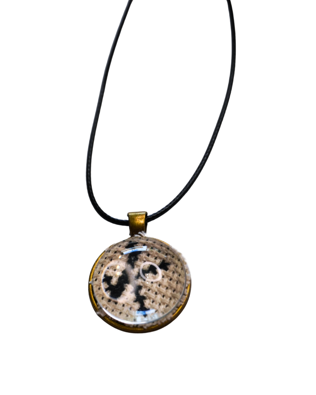 Στρογγυλό Κολιέ σε 8 Χρώματα Μετάλλου με Χειροποίητο Εξατομικευμένο Κέντημα - Image 3