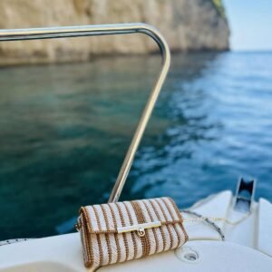 Custom Χειροποίητη Κεντημένη Τσάντα Χειρός (Τετραγωνισμένη) - Κέντημα σε Πλαστικό Καμβά 👜✨