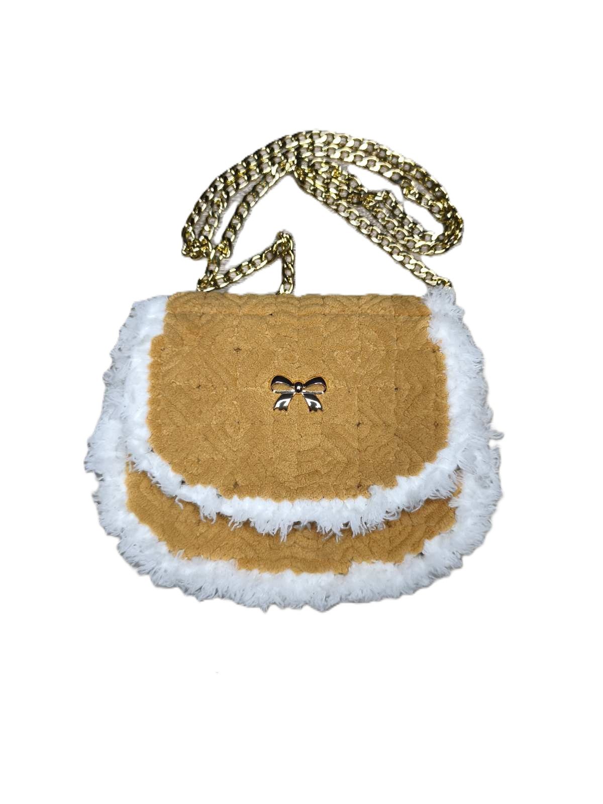 Custom Χειροποίητη Κεντημένη Τσάντα Χειρός (Rounded Flap Design) – Κέντημα σε Πλαστικό Καμβά 👜✨ - Image 7