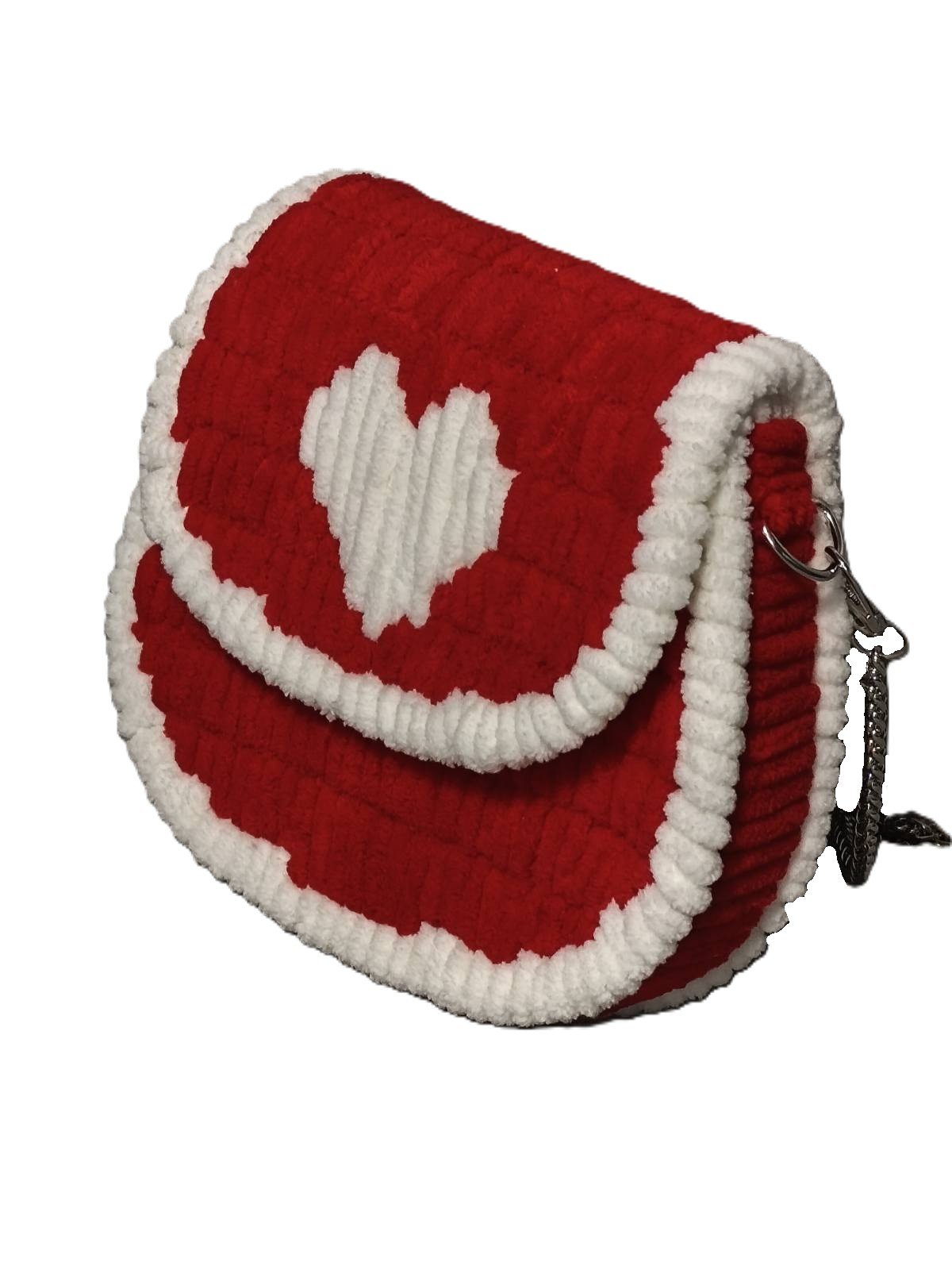 Custom Χειροποίητη Κεντημένη Τσάντα Χειρός (Rounded Flap Design) – Κέντημα σε Πλαστικό Καμβά 👜✨ - Image 12