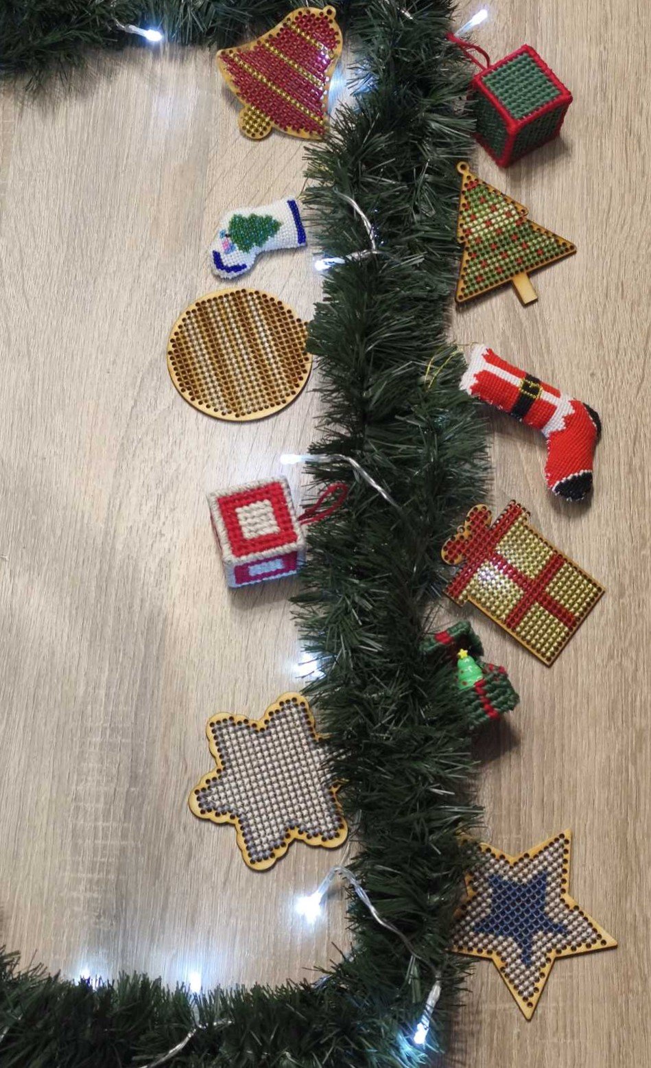 Χειροποίητα Στολίδια με Custom Κέντημα – Χριστουγεννιάτικη Συλλογή 🎅🎄✨