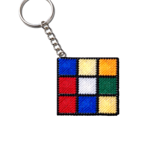 Χειροποίητο Κεντημένο Μπρελόκ σε Πλαστικό Καμβά – Εξατομικευμένο Σχέδιο